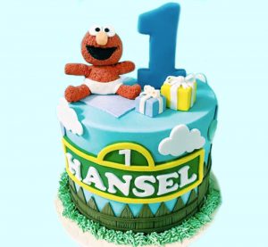 kid's birthday party character cake